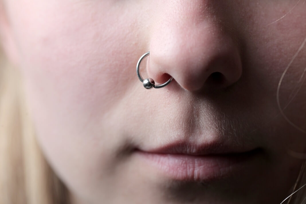 How To Get Rid Of A Bump On My Nose Piercing If You Still Have The Piercing Ice The Bump